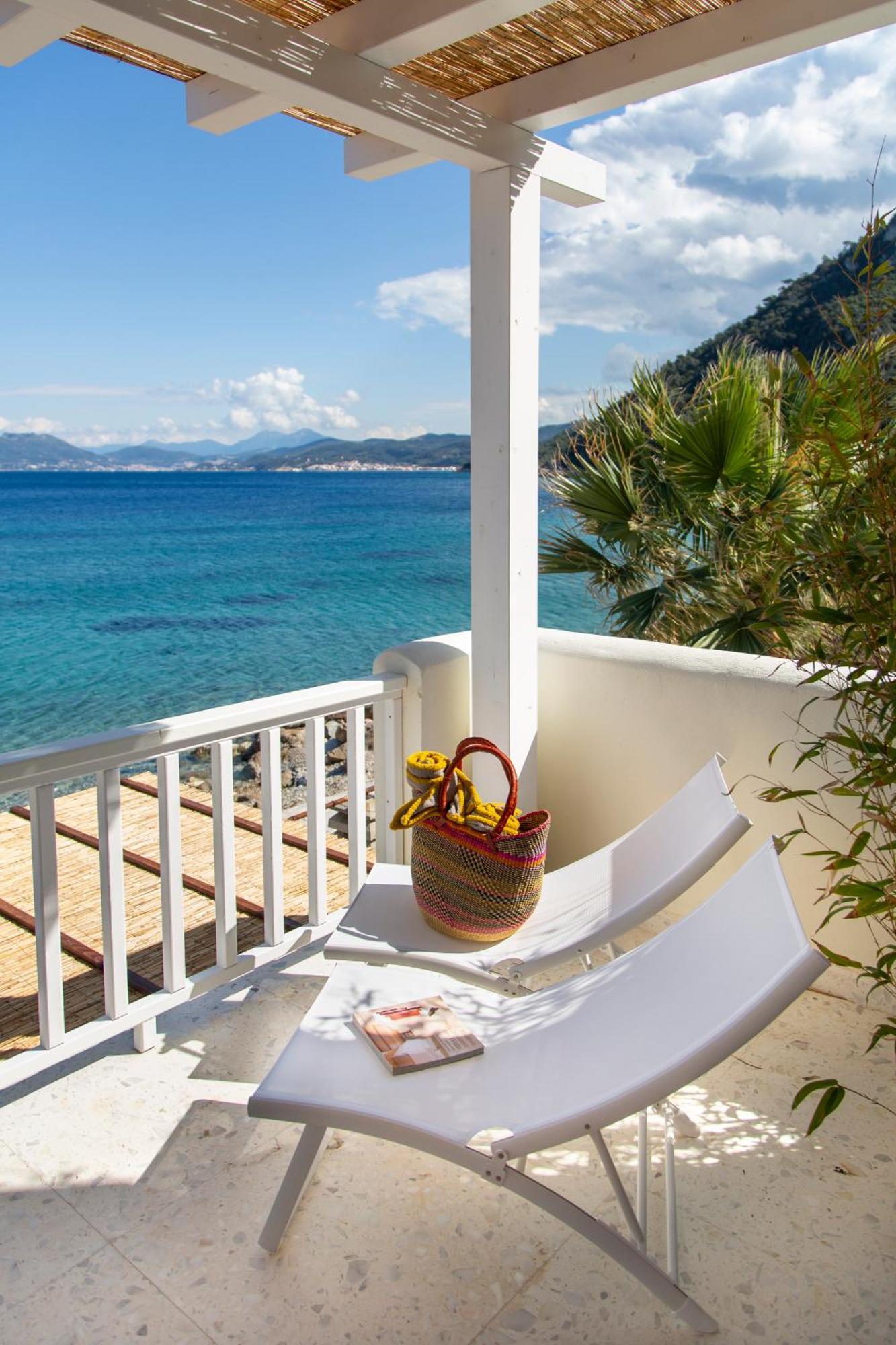 Aegean Stories Pelagos Suites Avlakia Buitenkant foto